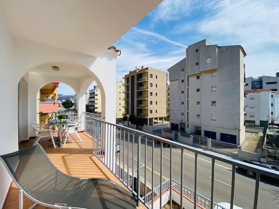 Apartamentos Aquarium Росес Екстер'єр фото