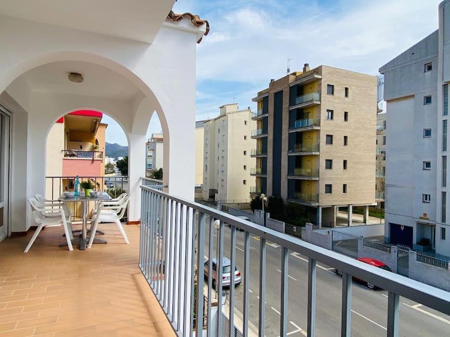 Apartamentos Aquarium Росес Екстер'єр фото